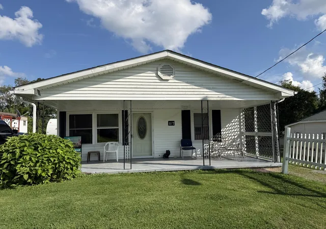 Photo 2 of Single family home for sale at 187 Virginia Ave, Jamestown, KY 42629 | MLS# 26021662 | Listing updated on 2026-08-21