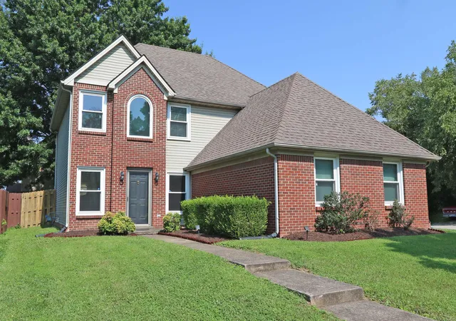 Photo 2 of Single family home for sale at 3601 Beechwood Cir, Lexington, KY 40514 | MLS# 26021525 | Listing updated on 2026-08-31