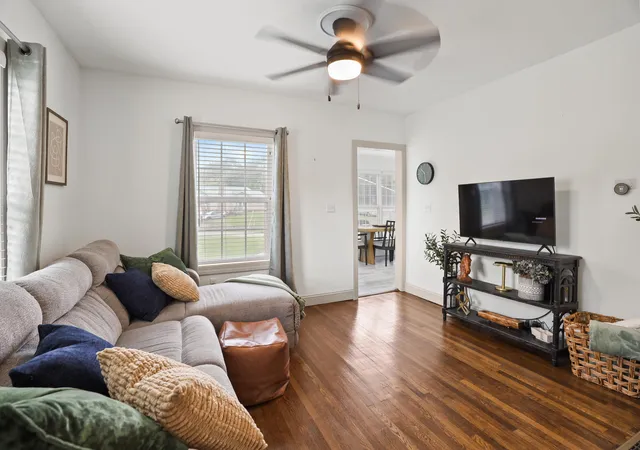 Photo 3 of Single family home for sale at 542 S 2nd Street, Williamsburg, KY 40769 | MLS# 26021608 | Listing updated on 2026-08-13