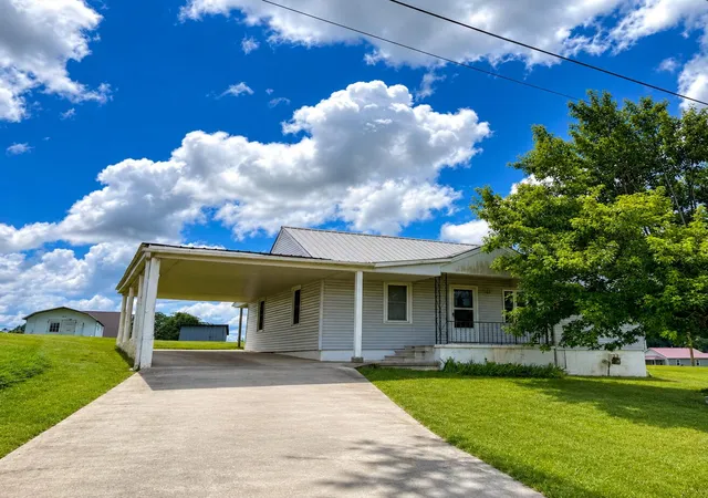 Photo 1 of Sale Pending at 1805 Mckenna Dr, Somerset, KY 42503 | MLS# 26021533 | Listing updated on 2026-09-01