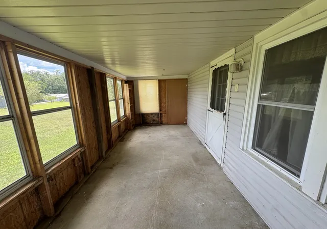 Photo 3 of Sale Pending at 1805 Mckenna Dr, Somerset, KY 42503 | MLS# 26021533 | Listing updated on 2026-09-01