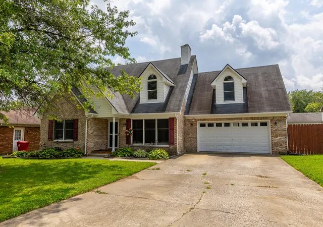Photo 3 of Single family home for sale at 200 Northbrook Rd, Nicholasville, KY 40356 | MLS# 26021550 | Listing updated on 2026-09-11