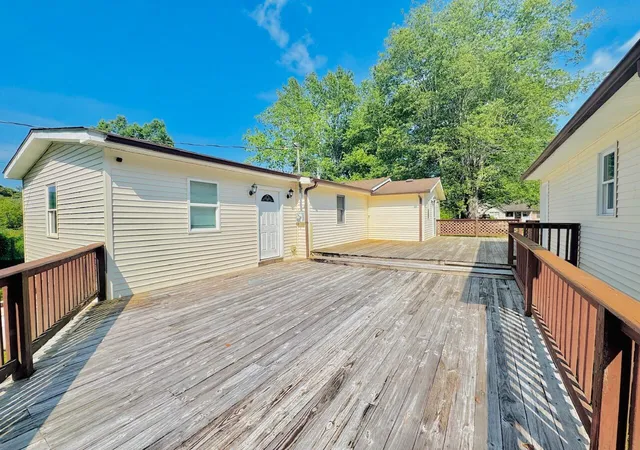 Photo 3 of Sale Pending at 1584 Ky 3437, Gray, KY 40734 | MLS# 26021566 | Listing updated on 2026-09-07