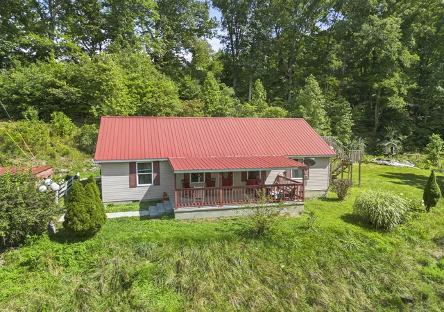 Photo 2 of Sale Pending at 1977 Kentucky 1458, Flatwoods, KY 41139 | MLS# 26021968 | Listing updated on 2026-09-15
