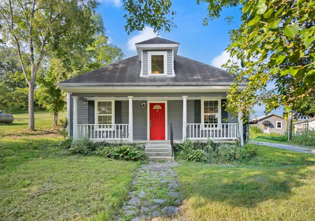 Photo 1 of Single family home for sale at 9922 Cornishville Rd, Harrodsburg, KY 40330 | MLS# 26021936 | Listing updated on 2026-09-03