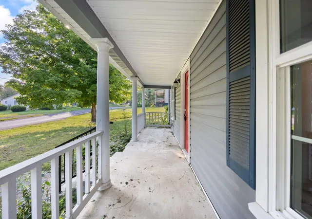 Photo 3 of Single family home for sale at 9922 Cornishville Rd, Harrodsburg, KY 40330 | MLS# 26021936 | Listing updated on 2026-09-03