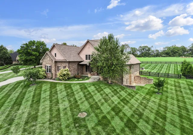 Photo 3 of Single family home for sale at 210 Porta Verde, Nicholasville, KY 40356 | MLS# 26021798 | Listing updated on 2026-08-26