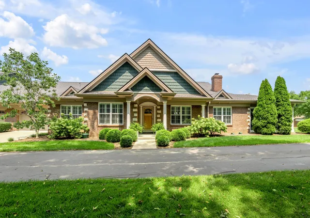 Photo 1 of Sale Pending at 1950 Fort Harrods Dr, Lexington, KY 40503 | MLS# 26023036 | Listing updated on 2026-09-04