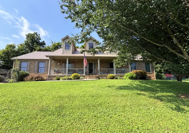 Photo 3 of Single family home for sale at 237 Silver Mist, Mount Vernon, KY 40456 | MLS# 26021586 | Listing updated on 2026-08-12
