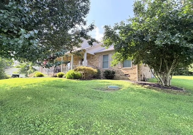Photo 4 of Single family home for sale at 237 Silver Mist, Mount Vernon, KY 40456 | MLS# 26021586 | Listing updated on 2026-08-12