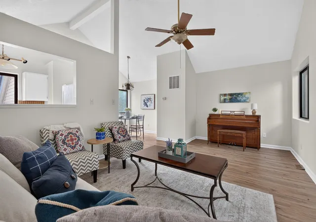 Photo 2 of Sale Pending at 448 Larkwood Dr, Lexington, KY 40509 | MLS# 26021758 | Listing updated on 2026-09-12