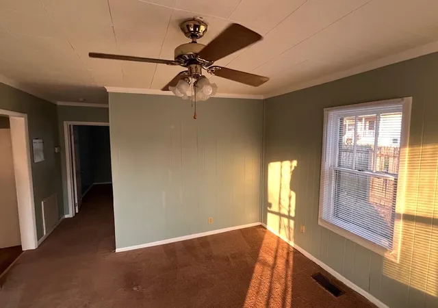 Photo 3 of Single family home for sale at 1602 Mckinley Ave, Corbin, KY 40701 | MLS# 26021674 | Listing updated on 2026-09-22