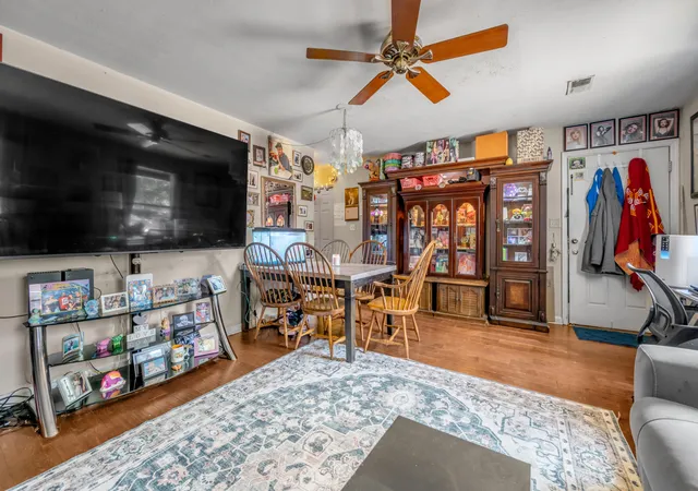 Photo 4 of House for sale at 2856 Ryan Cir, Lexington, KY 40509 | MLS# 26021594 | Listing updated on 2026-09-20
