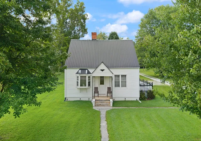 Photo 1 of Sale Pending at 9171 N Wilderness Rd, Mount Vernon, KY 40456 | MLS# 26022036 | Listing updated on 2026-09-08