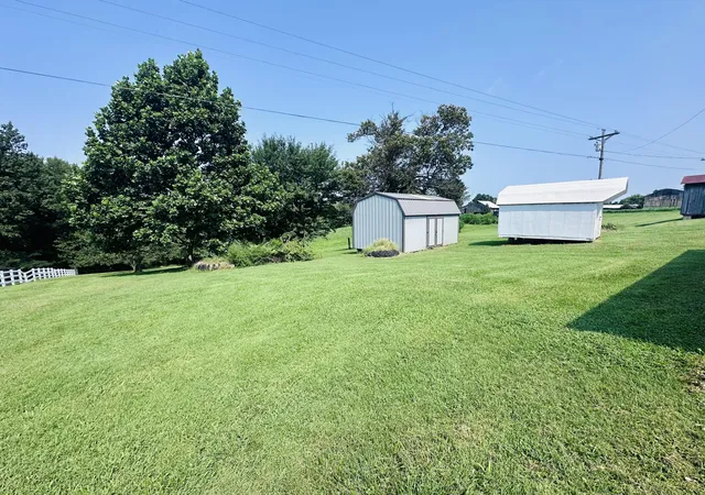 Photo 4 of Single family home for sale at 11315 Ky Hwy 1247, Waynesburg, KY 40489 | MLS# 26021618 | Listing updated on 2026-09-08