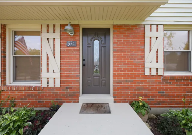 Photo 2 of Single family home for sale at 574 Judy Ln, Lexington, KY 40505 | MLS# 26023200 | Listing updated on 2026-10-08