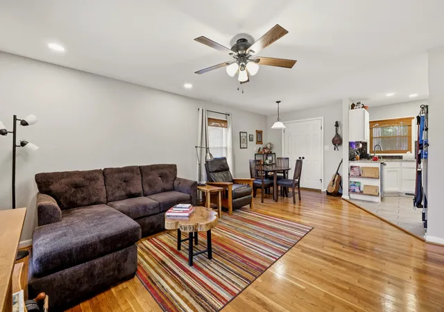 Photo 3 of Single family home for sale at 574 Judy Ln, Lexington, KY 40505 | MLS# 26023200 | Listing updated on 2026-10-09