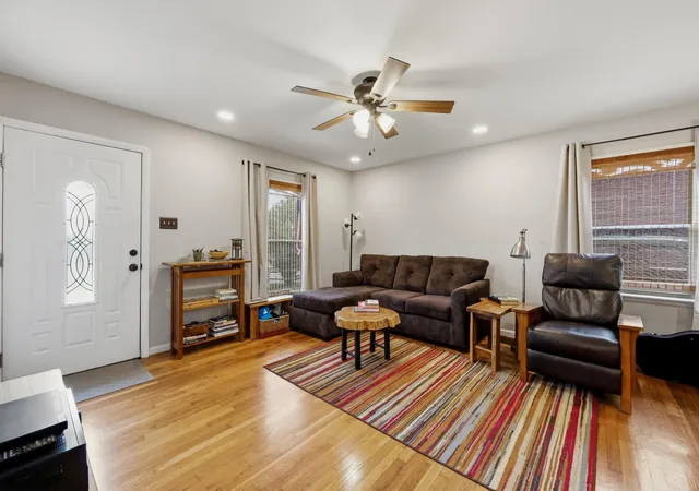 Photo 4 of Single family home for sale at 574 Judy Ln, Lexington, KY 40505 | MLS# 26023200 | Listing updated on 2026-10-09