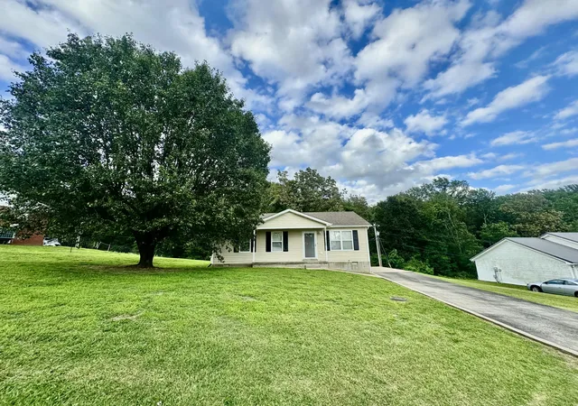 Single family home for sale at 35 Cardinal Dr, Cadiz, KY 42211 | MLS# 26021656