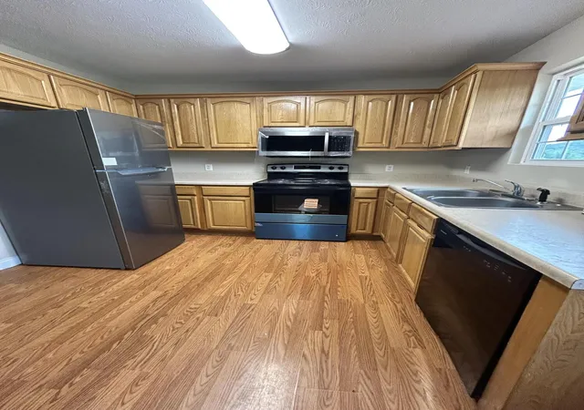 Photo 3 of Single family home for sale at 1465 Blaze Valley Rd, Somerset, KY 42501 | MLS# 26021603 | Listing updated on 2026-09-01