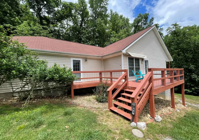 Photo 3 of Single family home for sale at 413 Shore Dr, Cadiz, KY 42211 | MLS# 26022170 | Listing updated on 2026-08-15