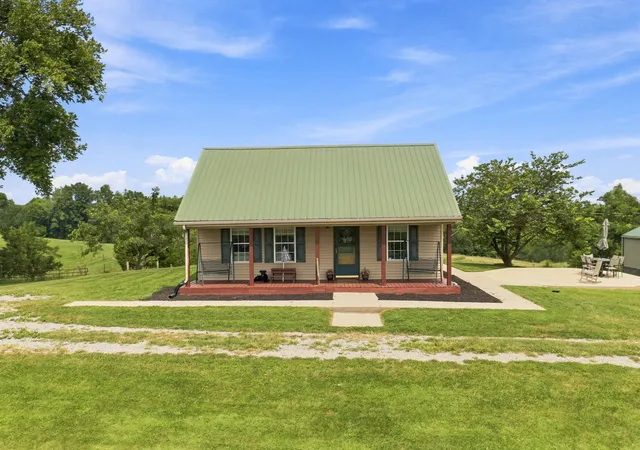 Photo 2 of Sale Pending at 1058 Otis Franklin Rd, Lawrenceburg, KY 40342 | MLS# 26021676 | Listing updated on 2026-08-20