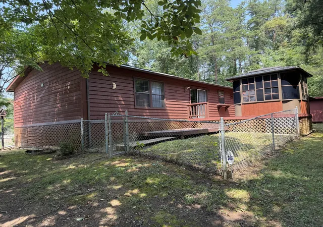 Photo 3 of Sale Pending at 1598 Lewis Bray Rd, Burnside, KY 42519 | MLS# 26021620 | Listing updated on 2026-09-02