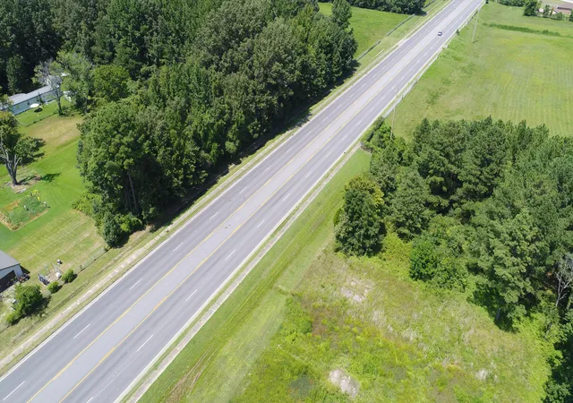 Photo 2 of Sale Pending at 3234 Estes Ln, Paducah, KY 42003 | MLS# 26023096 | Listing updated on 2026-10-05