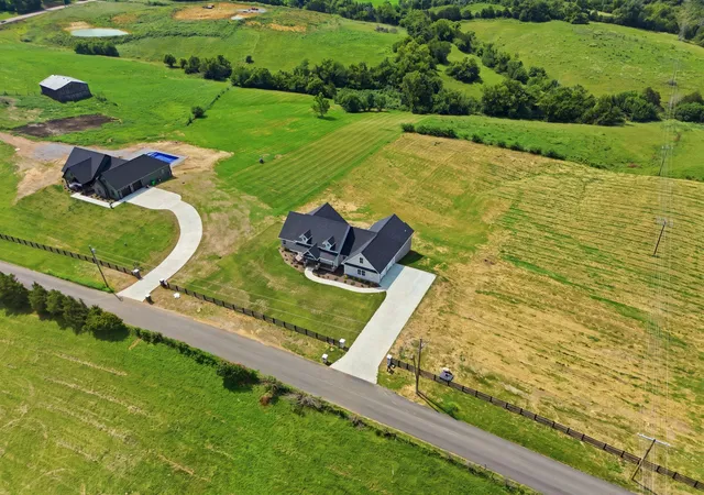 Photo 3 of Single family home for sale at 125 Three Forks Rd, Richmond, KY 40475 | MLS# 26021700 | Listing updated on 2026-09-07