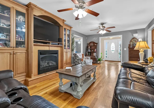 Photo 4 of Single family home for sale at 92 Avian Ln, London, KY 40744 | MLS# 26021772 | Listing updated on 2026-08-23