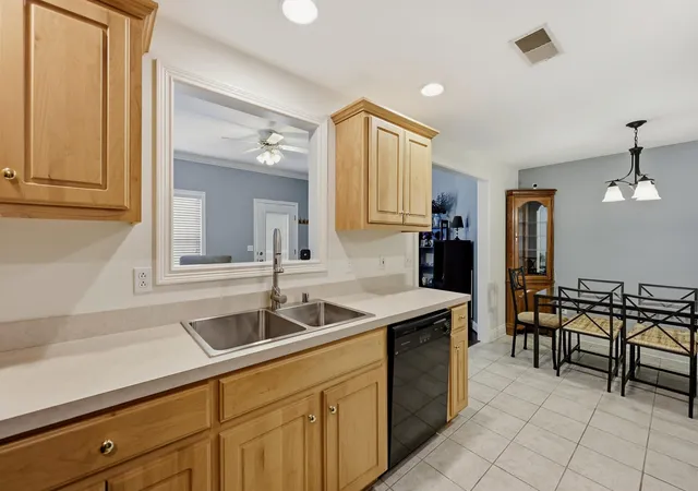 Photo 4 of Sale Pending at 185 Berry Ave, Versailles, KY 40383 | MLS# 26021663 | Listing updated on 2026-10-01