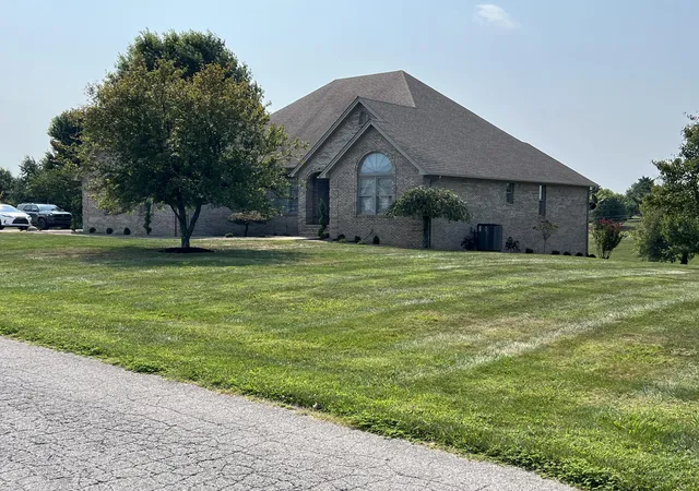 Photo 1 of Single family home for sale at 237 Hunter Tr Dr, Ewing, KY 41039 | MLS# 26021640 | Listing updated on 2026-09-19