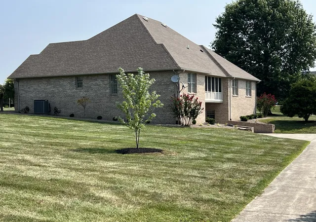 Photo 3 of Single family home for sale at 237 Hunter Tr Dr, Ewing, KY 41039 | MLS# 26021640 | Listing updated on 2026-09-19