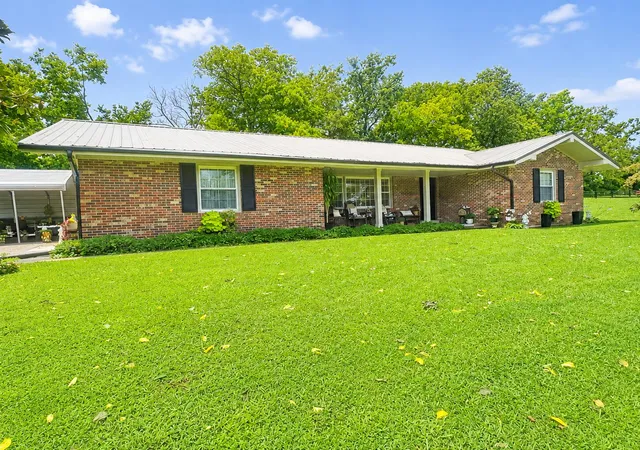Photo 3 of Single family home for sale at 333 Choctaw Trl, Stanford, KY 40484 | MLS# 26021747 | Listing updated on 2026-09-14