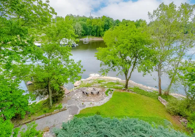 Photo 3 of Single family home for sale at 343 Ron Clar Dr, Lancaster, KY 40444 | MLS# 26021637 | Listing updated on 2026-08-11