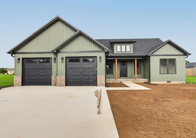 Photo 3 of Single family home for sale at 110 Evergreen Cir, Danville, KY 40422 | MLS# 26022490 | Listing updated on 2026-10-28
