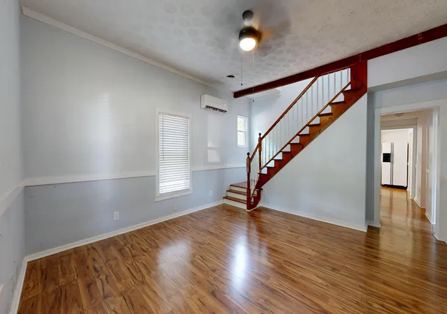 Photo 3 of Single family home for sale at 418 S 8th Street, Murray, KY 42071 | MLS# 26022470 | Listing updated on 2026-08-18