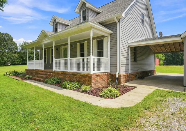 Photo 3 of Single family home for sale at 6025 Shar Cal Rd, Calvert City, KY 42029 | MLS# 26021719 | Listing updated on 2026-09-12