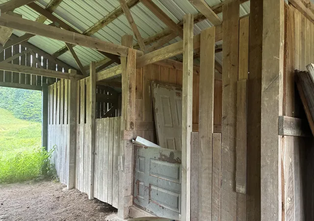 Photo 3 of Sale Pending at 367 Banks Branch Rd, Campton, KY 41301 | MLS# 26022000 | Listing updated on 2026-09-04