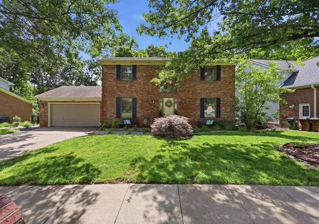 Photo 2 of Single family home for sale at 2441 Doubletree Ct, Lexington, KY 40514 | MLS# 26021657 | Listing updated on 2026-08-24