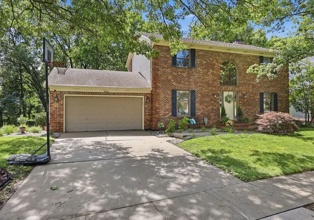 Photo 3 of Single family home for sale at 2441 Doubletree Ct, Lexington, KY 40514 | MLS# 26021657 | Listing updated on 2026-08-24