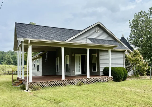 Photo 3 of Single family home for sale at 367 Banks Branch Rd #3, Campton, KY 41301 | MLS# 26021998 | Listing updated on 2026-10-13