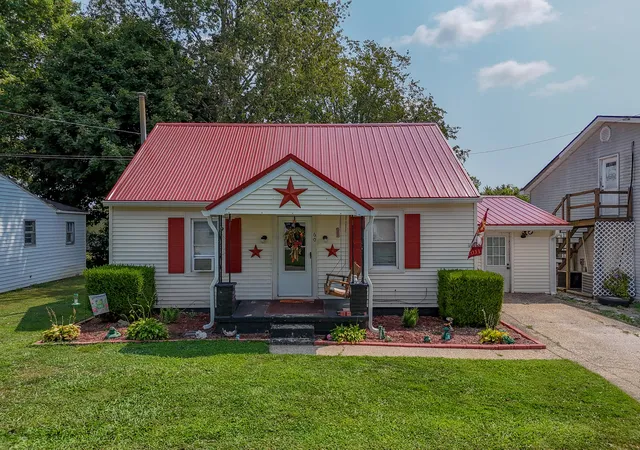 Photo 1 of Single family home for sale at 60 Cecil Ave, Owingsville, KY 40360 | MLS# 26021776 | Listing updated on 2026-10-01