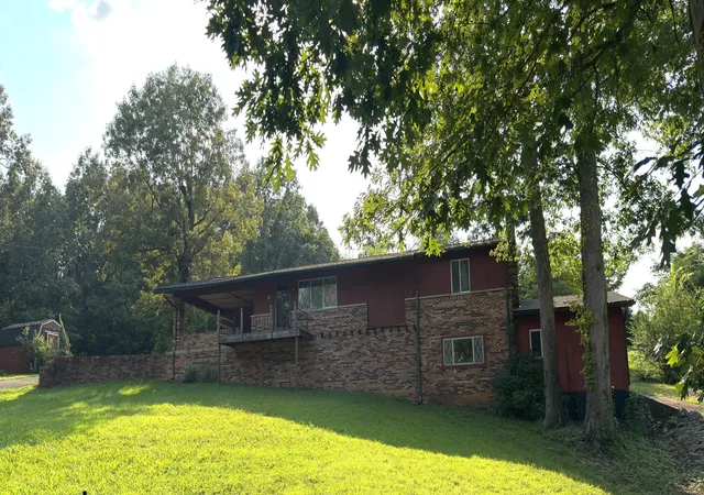 Photo 1 of Single family home for sale at 168 Elliott St, Gilbertsville, KY 42044 | MLS# 26021677 | Listing updated on 2026-09-15