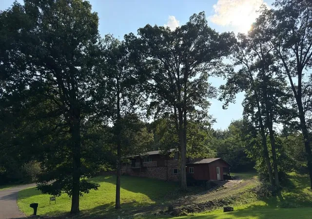 Photo 3 of Single family home for sale at 168 Elliott St, Gilbertsville, KY 42044 | MLS# 26021677 | Listing updated on 2026-09-15