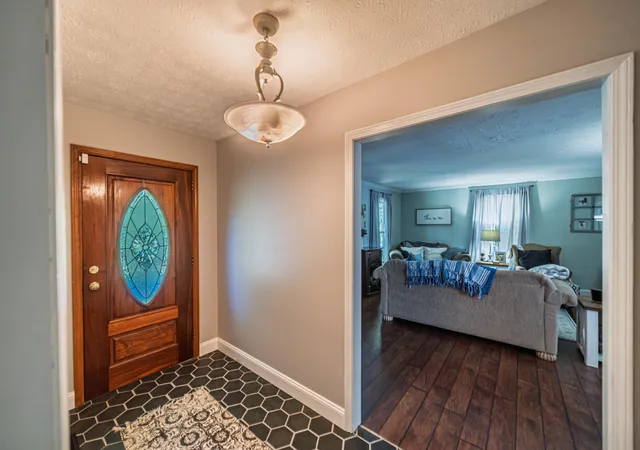 Photo 3 of Sale Pending at 4430 Us 45 S, Paducah, KY 42003 | MLS# 26023511 | Listing updated on 2026-09-03