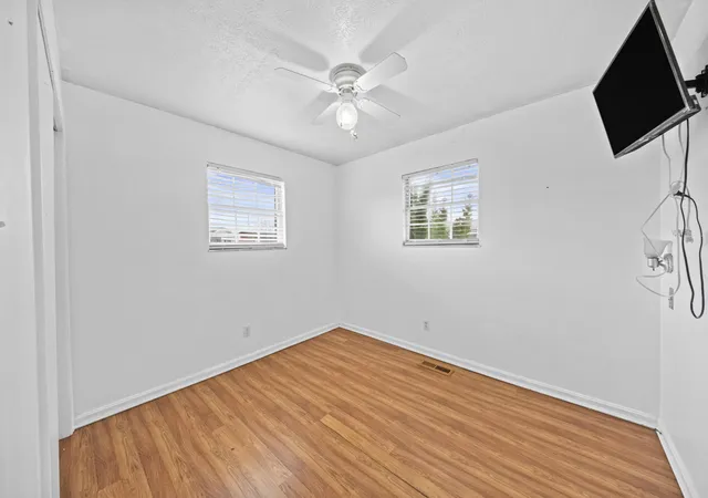Photo 3 of Sale Pending at 821 Cheryl Ann Ct, Worthington, KY 41183 | MLS# 26022066 | Listing updated on 2026-09-08