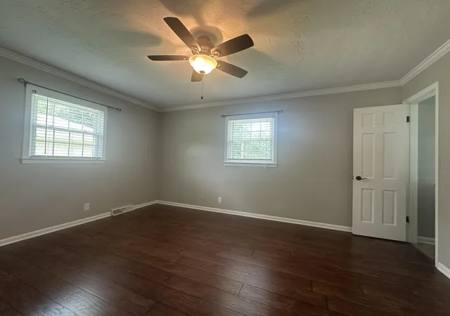 Photo 3 of Single family home for sale at 816 Sha Wa Ct, Murray, KY 42071 | MLS# 26021693 | Listing updated on 2026-08-11