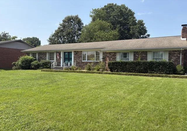 Photo 1 of Single family home for sale at 165 Reid Cir, Paducah, KY 42003 | MLS# 26021691 | Listing updated on 2026-08-11