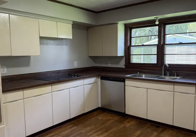 Photo 4 of Single family home for sale at 4390 Hopewell Rd, Mayfield, KY 42066 | MLS# 26021885 | Listing updated on 2026-09-12